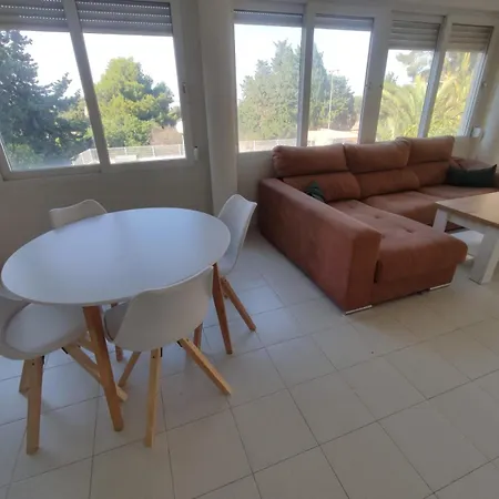 Вилла Con Piscina En Laguna Rosa Торевьиа